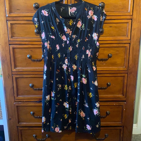 Free People Dresses & Skirts - Free People black and pink floral dress